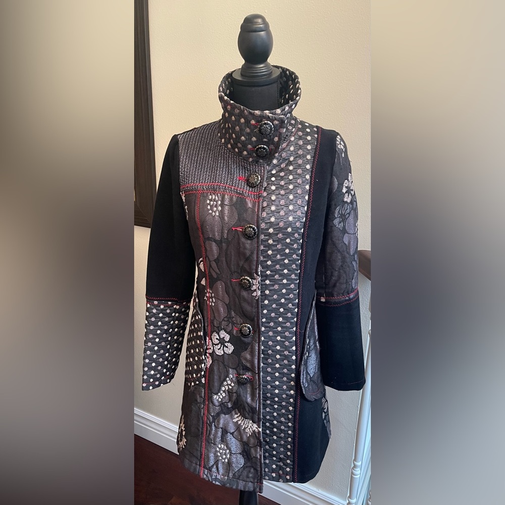 Like New Chic Jacket